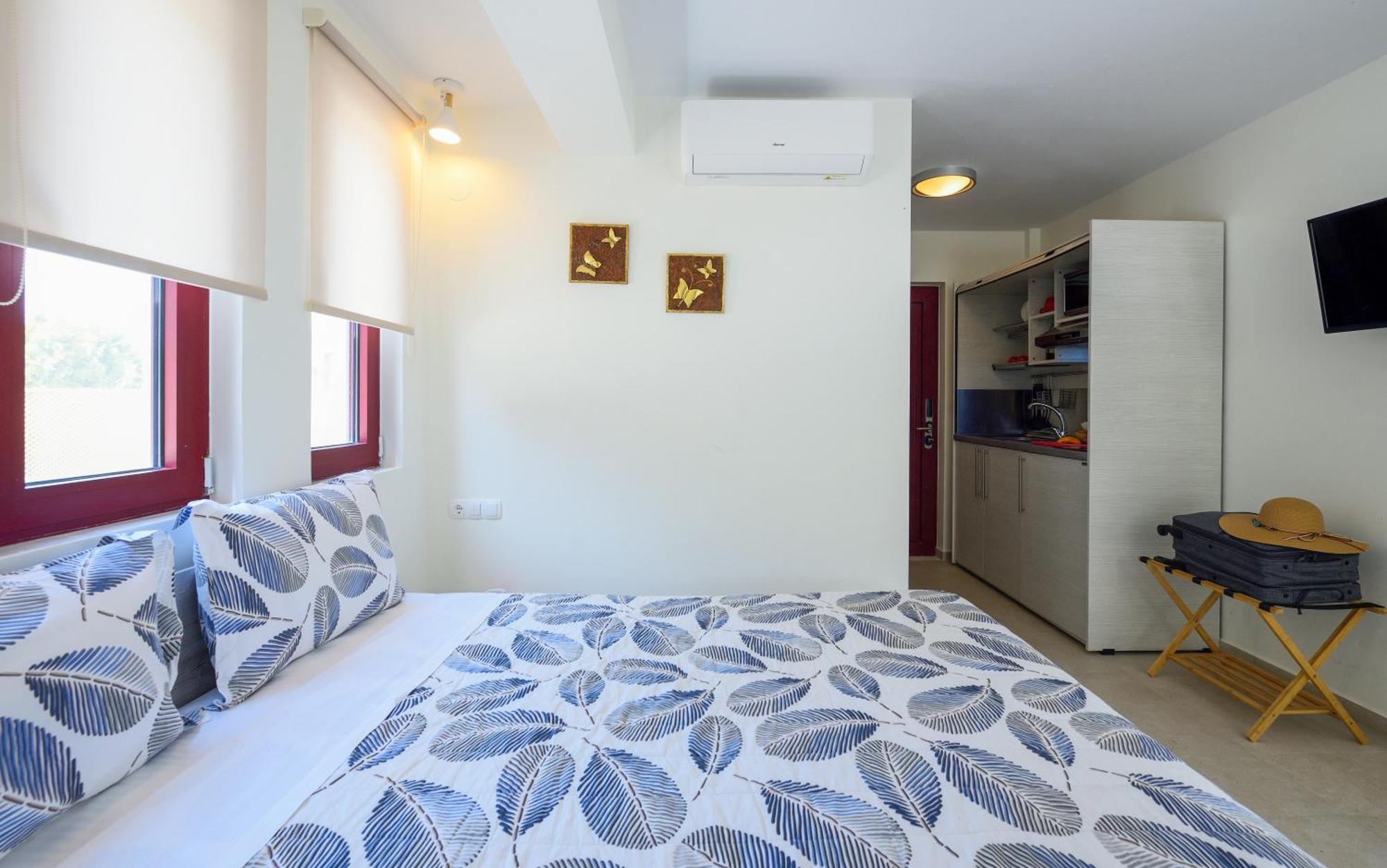 Elpiniki Luxury Rooms Неа-Потідея Екстер'єр фото